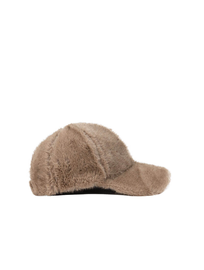 Casquette fourrée